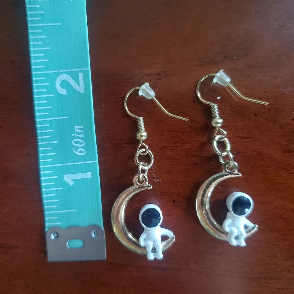 Artisan charm length